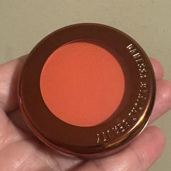 Danessa Myricks Beauty Yummy Skin Blurring Balm Powder - in BELLINI Brand New - Picture 5 of 10